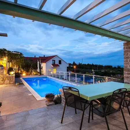 Tres Casas Holiday *