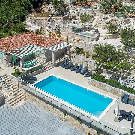 Villa Tres Casas Holiday *