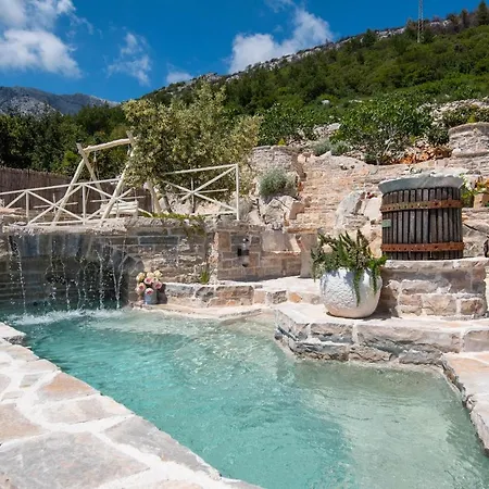 Tres Casas Holiday *