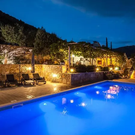 Tres Casas Holiday